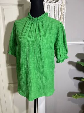 THML Vibrant Green Textured Ruffle-Neck Blouse size small